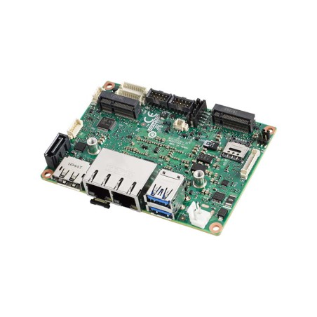 Advantech MIO-2375C5P-Q1A1